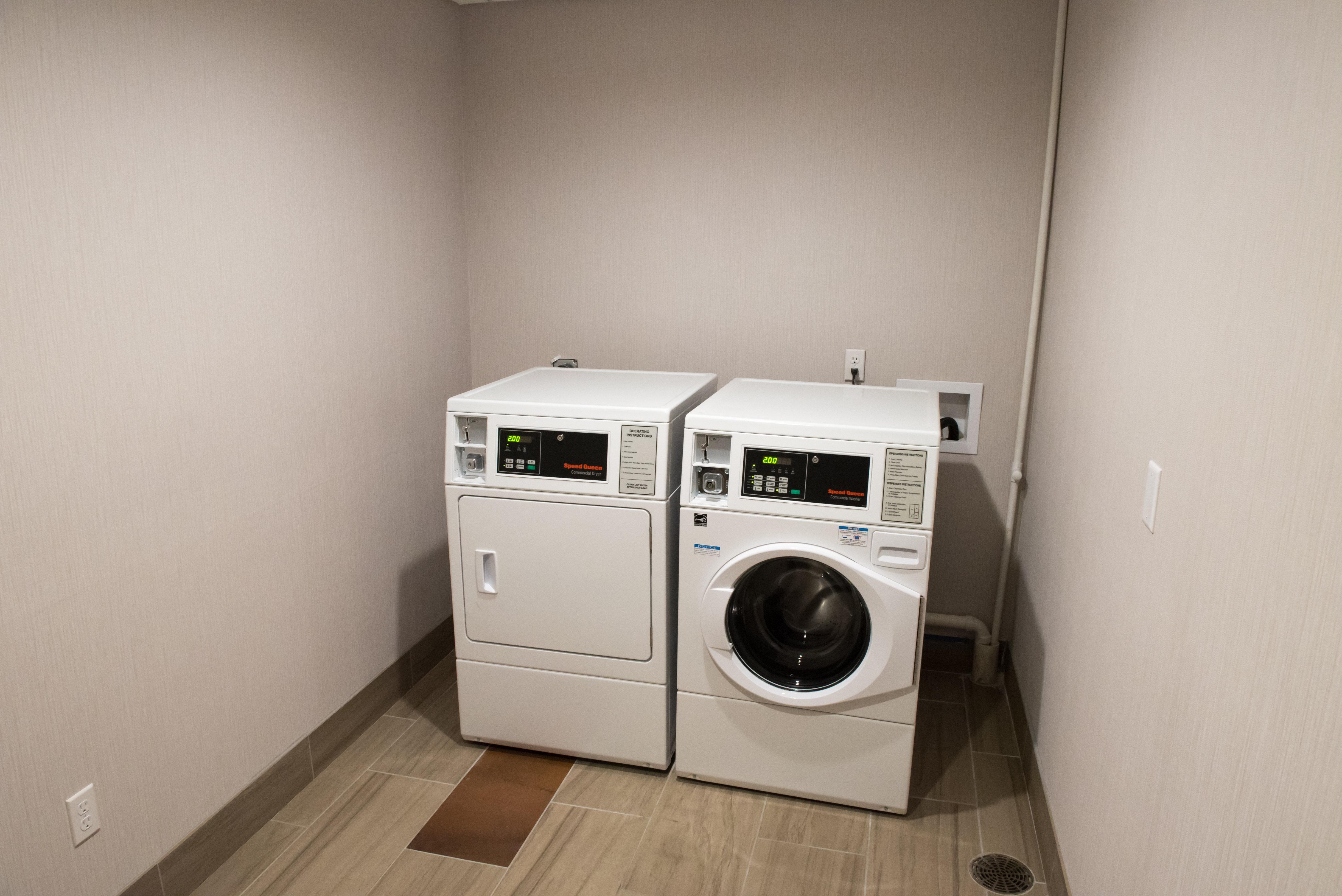Holiday Inn Express & Suites - Fort Wayne North By Ihg Sunnybrook Acres Esterno foto